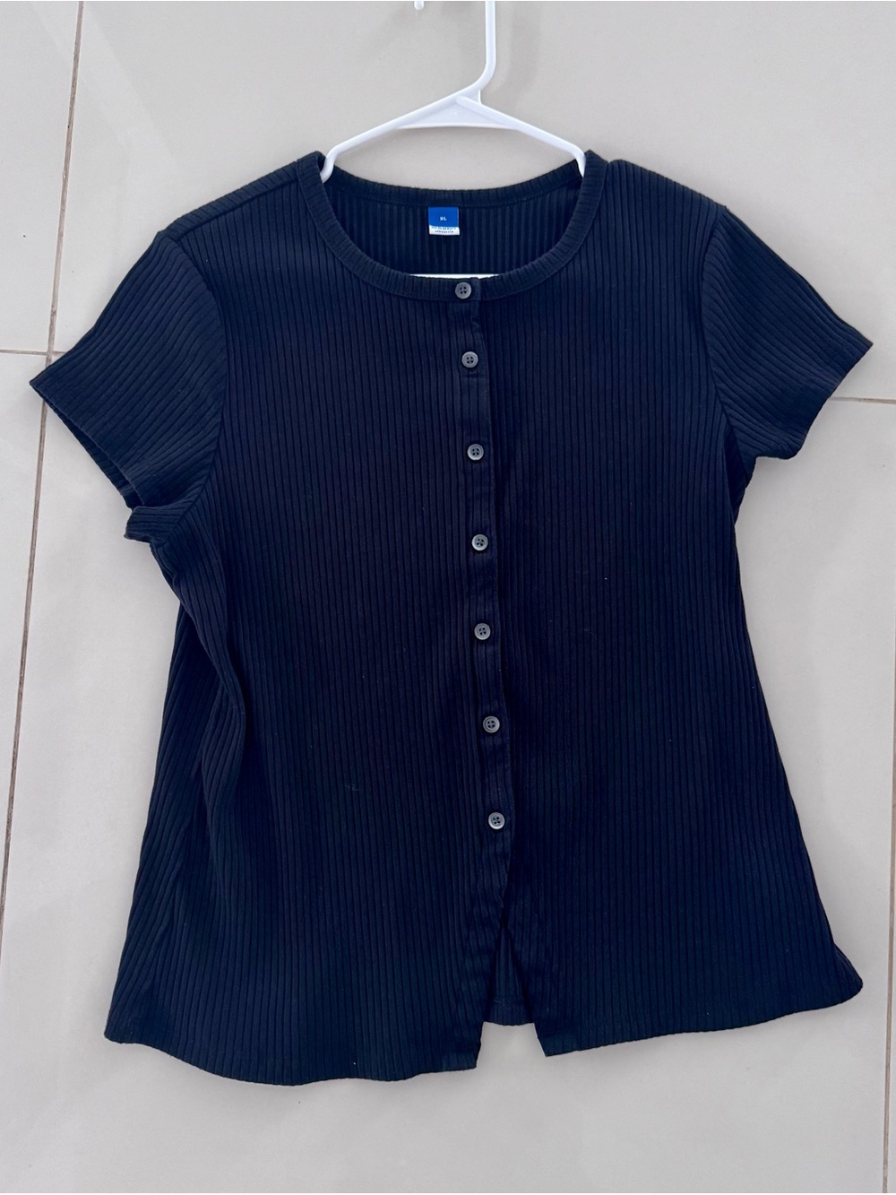 Old Navy Black Ribbed Short-Sleeve Button-Front Top